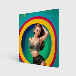 Холст квадратный Девушка в красочном расшитом топе на фоне цветных, цвет: 3D-принт