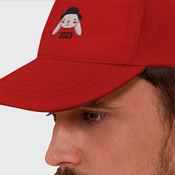 Бейсболка Кролик в шапке 2023, цвет: красный — фото 2