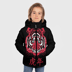 Куртка зимняя для мальчика Год тигра: китайский гороскоп, цвет: 3D-черный — фото 2