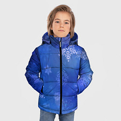 Куртка зимняя для мальчика Декоративные снежинки на фиолетовом, цвет: 3D-черный — фото 2