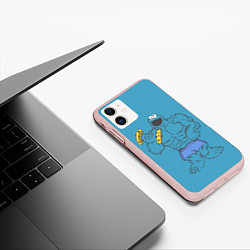 Чехол iPhone 11 матовый Коржик качок, цвет: 3D-светло-розовый — фото 2