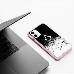 Чехол iPhone 11 матовый Assassins creed ассасины, цвет: 3D-светло-розовый — фото 2