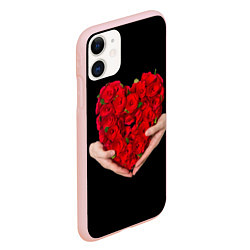 Чехол iPhone 11 матовый Сердце роз в руках, цвет: 3D-светло-розовый — фото 2