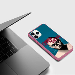 Чехол iPhone 11 Pro матовый Гарри Топор, цвет: 3D-малиновый — фото 2