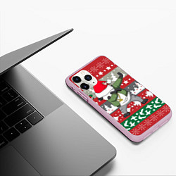 Чехол iPhone 11 Pro матовый Panda Dab: Xmas, цвет: 3D-розовый — фото 2