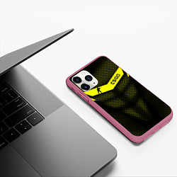 Чехол iPhone 11 Pro матовый CS:GO Yellow Carbon, цвет: 3D-малиновый — фото 2