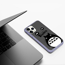 Чехол iPhone 11 Pro матовый Тоторо рядом, цвет: 3D-светло-сиреневый — фото 2