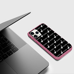 Чехол iPhone 11 Pro матовый GUSSI: Black Pattern, цвет: 3D-малиновый — фото 2