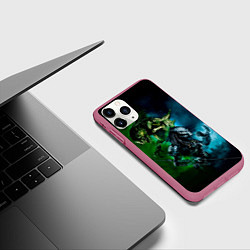 Чехол iPhone 11 Pro матовый PREDATOR, цвет: 3D-малиновый — фото 2