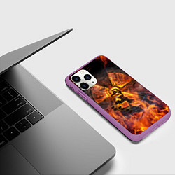 Чехол iPhone 11 Pro матовый S T A L K E R 2, цвет: 3D-фиолетовый — фото 2
