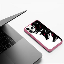 Чехол iPhone 11 Pro матовый Волки, цвет: 3D-малиновый — фото 2