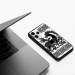 Чехол iPhone 11 Pro матовый Вендельский олень чёрный 3D, цвет: 3D-черный — фото 2
