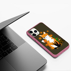 Чехол iPhone 11 Pro матовый Лиса в лесу, цвет: 3D-малиновый — фото 2
