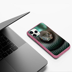 Чехол iPhone 11 Pro матовый Чёрная мамба, цвет: 3D-малиновый — фото 2