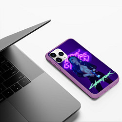 Чехол iPhone 11 Pro матовый Cyberpunk 2077 V, цвет: 3D-фиолетовый — фото 2