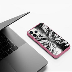 Чехол iPhone 11 Pro матовый ДРАКОНЫ DRAGONS, цвет: 3D-малиновый — фото 2