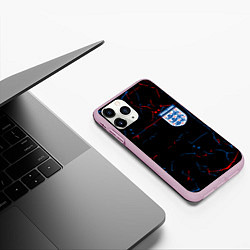 Чехол iPhone 11 Pro матовый Сборная Англии, цвет: 3D-розовый — фото 2