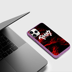 Чехол iPhone 11 Pro матовый Berserk: Ветки деревьев, цвет: 3D-фиолетовый — фото 2