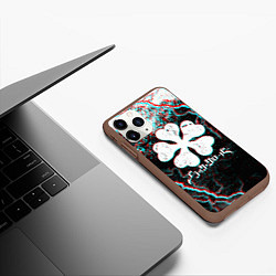 Чехол iPhone 11 Pro матовый BLACK CLOVER GLITCHF FLASHES, цвет: 3D-коричневый — фото 2