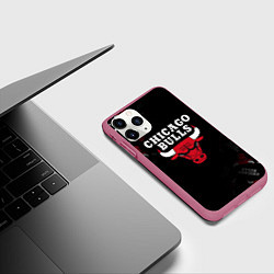Чехол iPhone 11 Pro матовый ЧИКАГО БУЛЛС БЫКИ CHICAGO BULLS, цвет: 3D-малиновый — фото 2