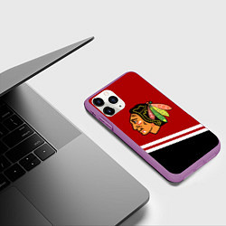 Чехол iPhone 11 Pro матовый Chicago Blackhawks, NHL, цвет: 3D-фиолетовый — фото 2