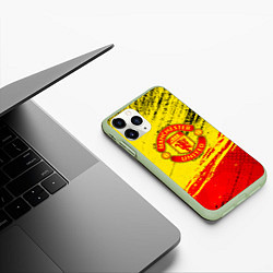 Чехол iPhone 11 Pro матовый Manchester United Футбольный клуб, цвет: 3D-салатовый — фото 2