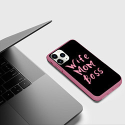 Чехол iPhone 11 Pro матовый Wife Mom Boss, цвет: 3D-малиновый — фото 2