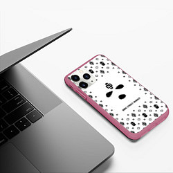 Чехол iPhone 11 Pro матовый Узор White Phantom Ski Mask Dope Street Market, цвет: 3D-малиновый — фото 2