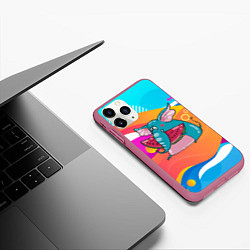 Чехол iPhone 11 Pro матовый Слон ест арбуз, цвет: 3D-малиновый — фото 2