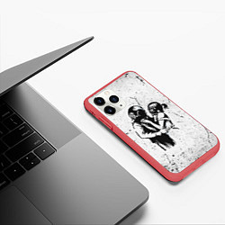 Чехол iPhone 11 Pro матовый BANKSY БЭНКСИ космос, цвет: 3D-красный — фото 2