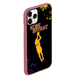 Чехол iPhone 11 Pro матовый Kobe Bryant Баскетболист 24, цвет: 3D-малиновый — фото 2