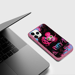 Чехол iPhone 11 Pro матовый Mommy Poppy Playtime, цвет: 3D-малиновый — фото 2