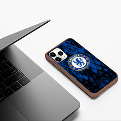 Чехол iPhone 11 Pro матовый CHELSEA F ЧЕЛСИ LOGO, цвет: 3D-коричневый — фото 2