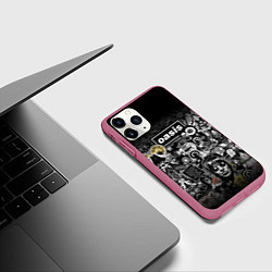 Чехол iPhone 11 Pro матовый Большой принт группы OASIS, цвет: 3D-малиновый — фото 2