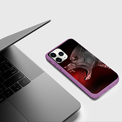 Чехол iPhone 11 Pro матовый Арт злой волк, цвет: 3D-фиолетовый — фото 2