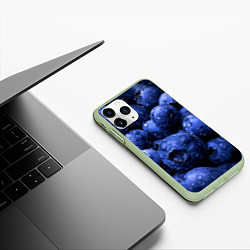 Чехол iPhone 11 Pro матовый Роса на чернике, цвет: 3D-салатовый — фото 2
