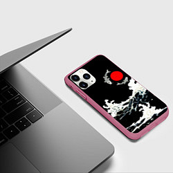 Чехол iPhone 11 Pro матовый Волны и рыбки, цвет: 3D-малиновый — фото 2