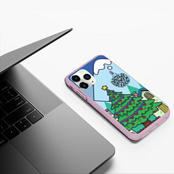 Чехол iPhone 11 Pro матовый Новогодний украшенный город, цвет: 3D-розовый — фото 2