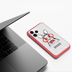 Чехол iPhone 11 Pro матовый Снегопад и кролик 2023, цвет: 3D-красный — фото 2