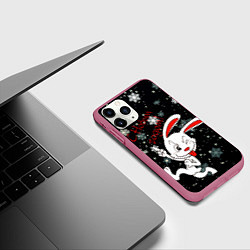 Чехол iPhone 11 Pro матовый Подмигивающий кролик, цвет: 3D-малиновый — фото 2