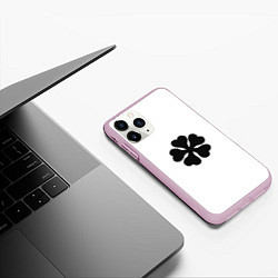 Чехол iPhone 11 Pro матовый Черный пятилистный клевер из аниме - черный клевер, цвет: 3D-розовый — фото 2