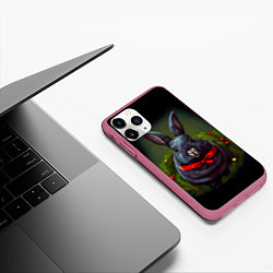 Чехол iPhone 11 Pro матовый Черный водяной кролик с ленточкой, цвет: 3D-малиновый — фото 2