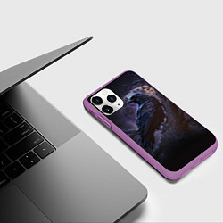 Чехол iPhone 11 Pro матовый Ворон во мраке, цвет: 3D-фиолетовый — фото 2