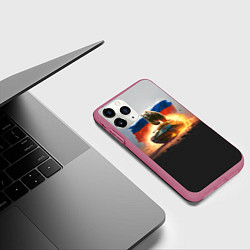 Чехол iPhone 11 Pro матовый Медведь разрывает танк, цвет: 3D-малиновый — фото 2