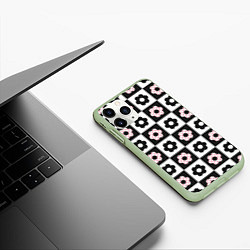 Чехол iPhone 11 Pro матовый Black flower checkers, цвет: 3D-салатовый — фото 2
