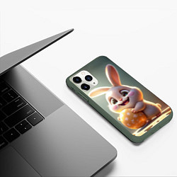 Чехол iPhone 11 Pro матовый Пасхальный зайка на полянке, цвет: 3D-темно-зеленый — фото 2