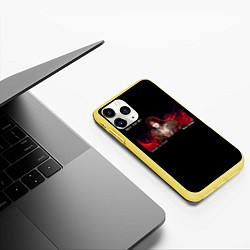 Чехол iPhone 11 Pro матовый Взрослый Эрен: Атака титанов, цвет: 3D-желтый — фото 2