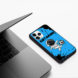 Чехол iPhone 11 Pro матовый Виталик космонавт футболист, цвет: 3D-черный — фото 2