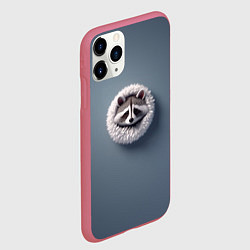 Чехол iPhone 11 Pro матовый Мордочка маленького енота, цвет: 3D-малиновый — фото 2