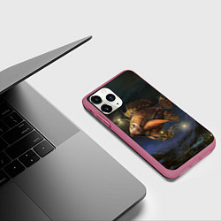 Чехол iPhone 11 Pro матовый Рыба-дирижабль в ночи, цвет: 3D-малиновый — фото 2